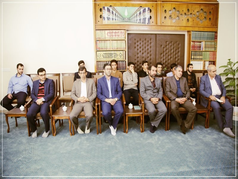 دیدار دانش‌آموزان خبرنگار پانا با نماینده ولی فقیه در آذربایجان شرقی