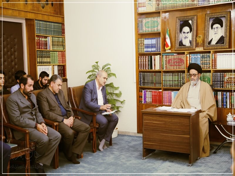 دیدار دانش‌آموزان خبرنگار پانا با نماینده ولی فقیه در آذربایجان شرقی