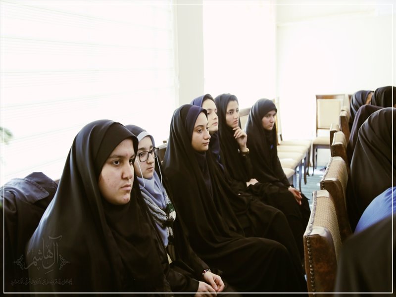 دیدار دانش‌آموزان خبرنگار پانا با نماینده ولی فقیه در آذربایجان شرقی