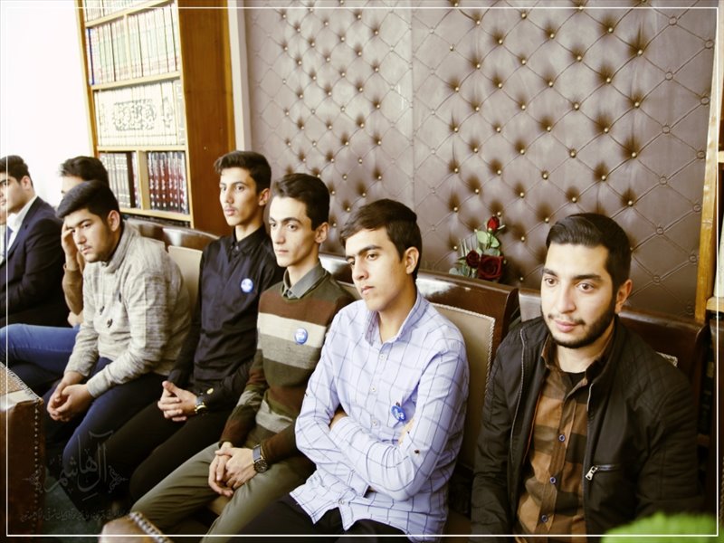 دیدار دانش‌آموزان خبرنگار پانا با نماینده ولی فقیه در آذربایجان شرقی