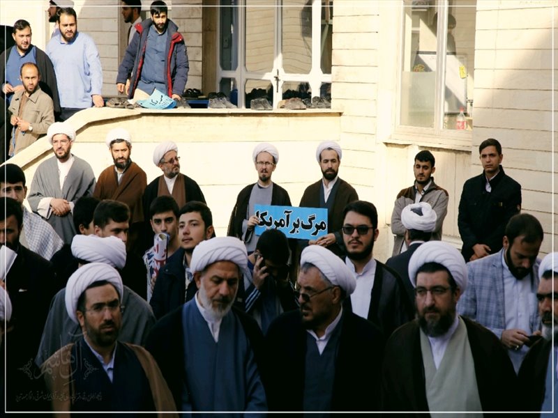 تجمع طلاب و روحانیون در محکومیت جنايات آل سعود در يمن