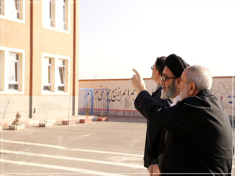 بازدید از پروژه های در دست ساخت جهاد مدرسه سازی استان
