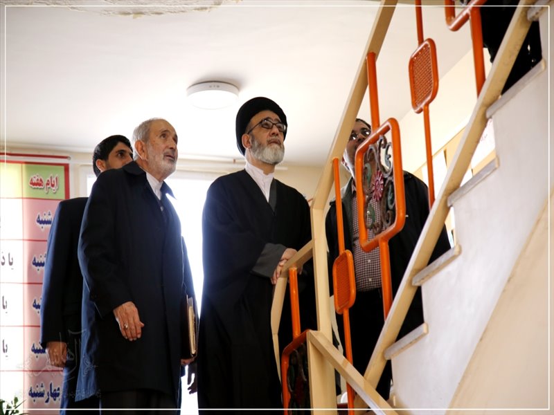 بازدید از پروژه های در دست ساخت جهاد مدرسه سازی استان