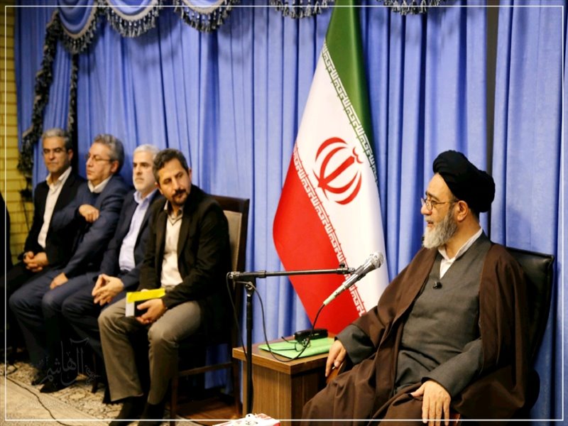 از رانندگان نمونه و پیشکسوت تجلیل به عمل آمد؛