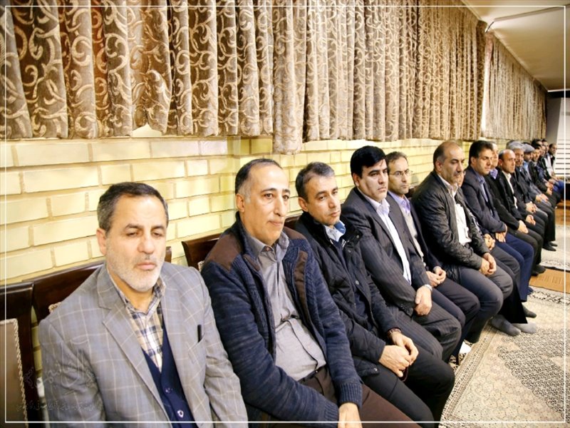 از رانندگان نمونه و پیشکسوت تجلیل به عمل آمد؛