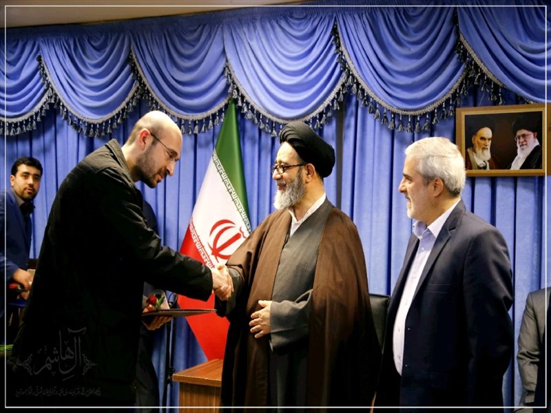 از رانندگان نمونه و پیشکسوت تجلیل به عمل آمد؛
