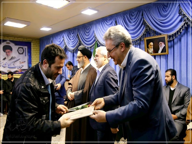 از رانندگان نمونه و پیشکسوت تجلیل به عمل آمد؛