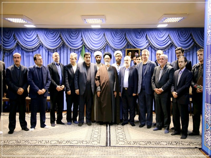 از رانندگان نمونه و پیشکسوت تجلیل به عمل آمد؛