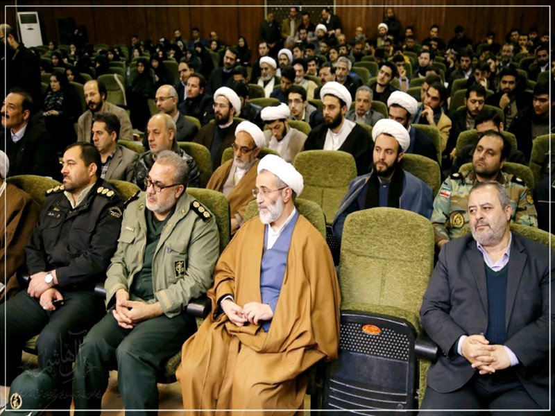 همایش وحدت حوزه و دانشگاه در مرند