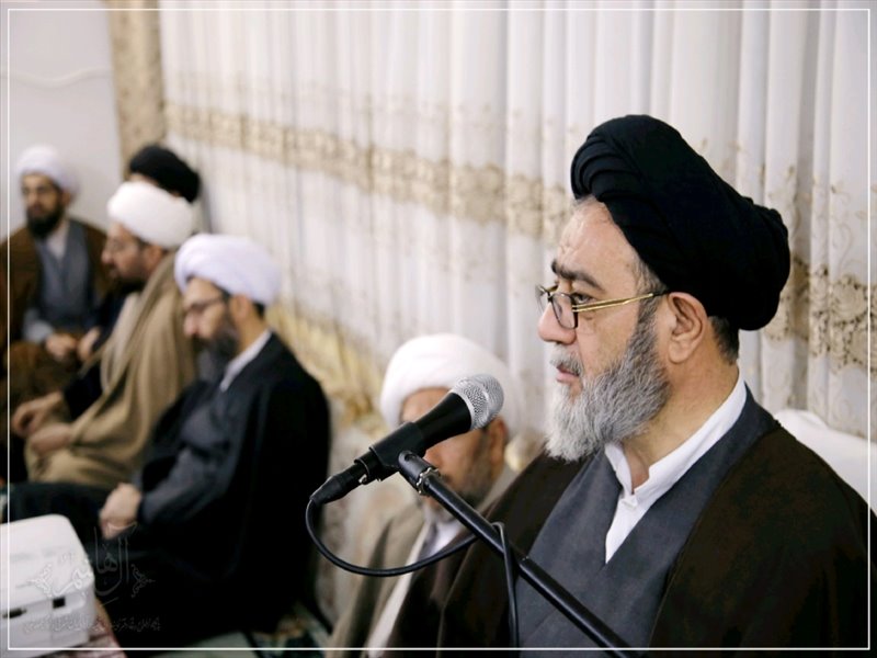 حضور در جمع فضلا و نخبگان استان در شهر مقدس قم