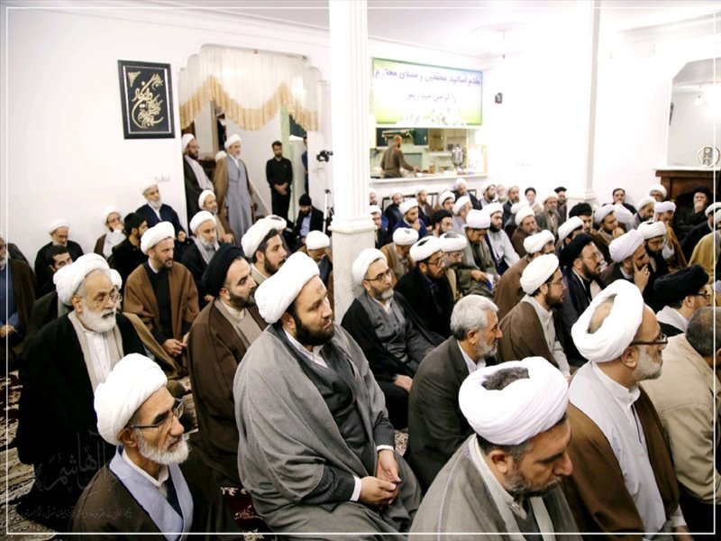 حضور در جمع فضلا و نخبگان استان در شهر مقدس قم