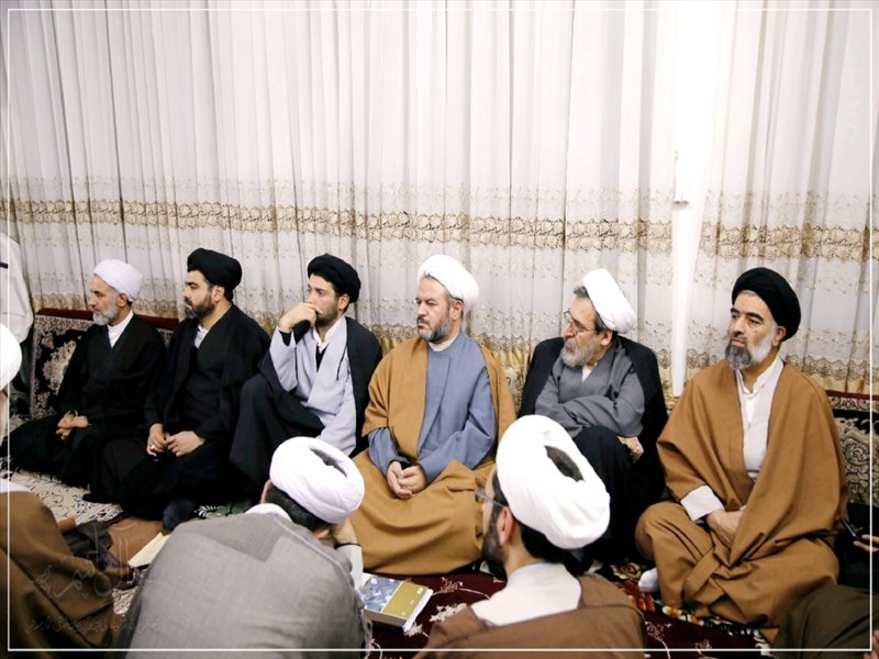 حضور در جمع فضلا و نخبگان استان در شهر مقدس قم