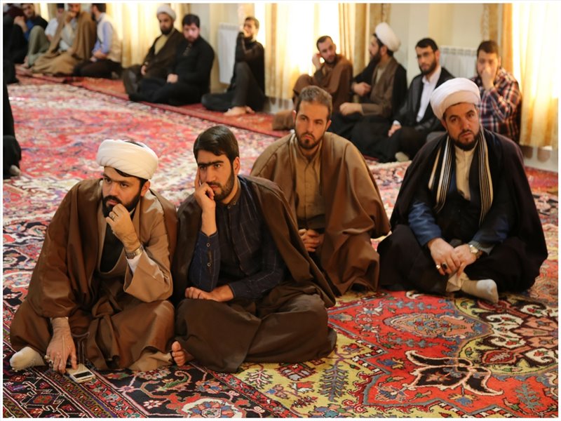 جلسه درس اخلاق در مدرسه علوم دینی ولی عصر (عج)