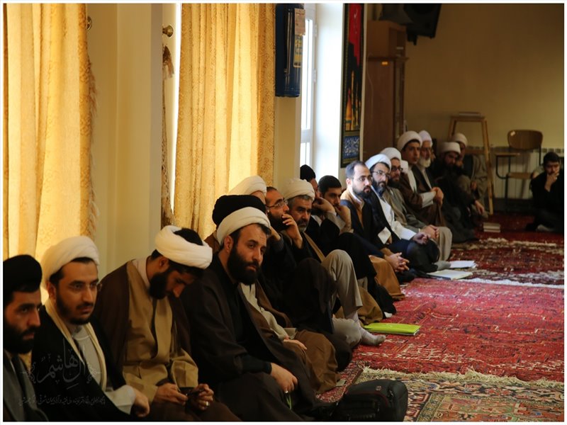 جلسه درس اخلاق در مدرسه علوم دینی ولی عصر (عج)