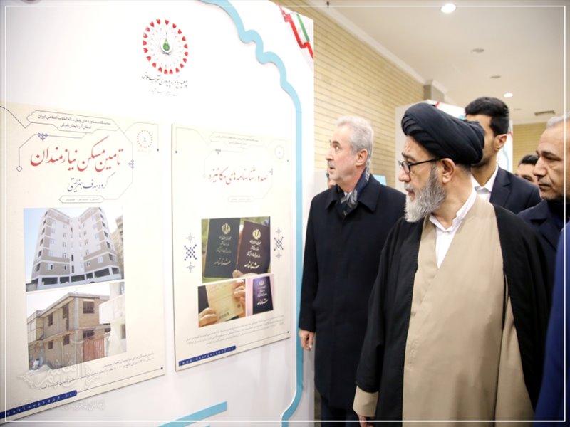 گزارش تصویری/ افتتاح نمایشگاه دستاوردهای چهل ساله انقلاب اسلامی