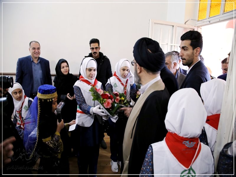نواخته شدن زنگ انقلاب در مدارس تبریز