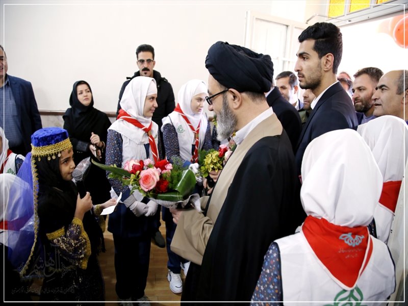 نواخته شدن زنگ انقلاب در مدارس تبریز