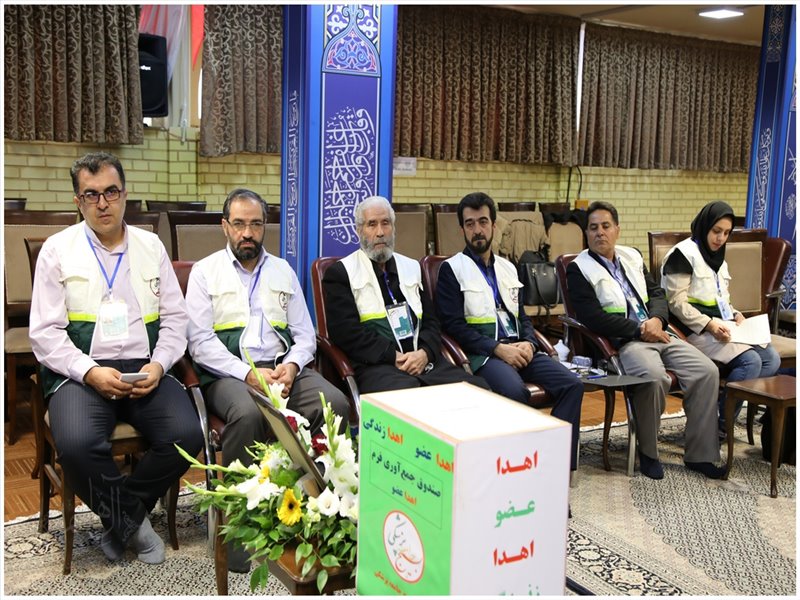 نشست سفیران سلامت بسیج جامعه پزشکی با نماینده ولی فقیه در استان