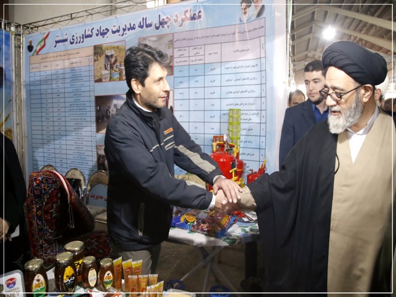 افتتاح نمایشگاه دستاوردهای چهل ساله در بخش کشاورزی