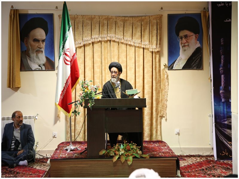 همایش وحدت حوزه و دانشگاه در تبریز
