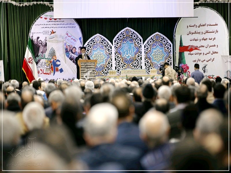 محفل انس و مودت بازنشستگان و پیشکسوتان سپاه عاشورا