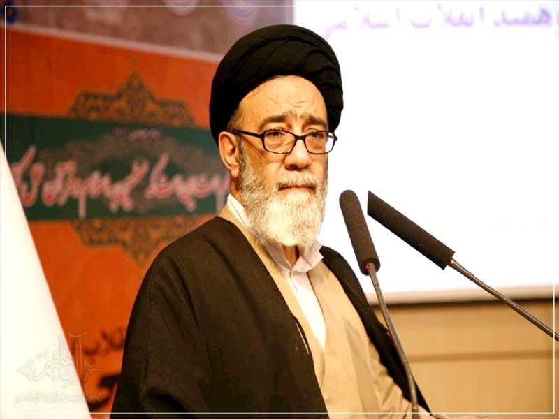 همایش رویش های قرآنی انقلاب اسلامی در تبریز