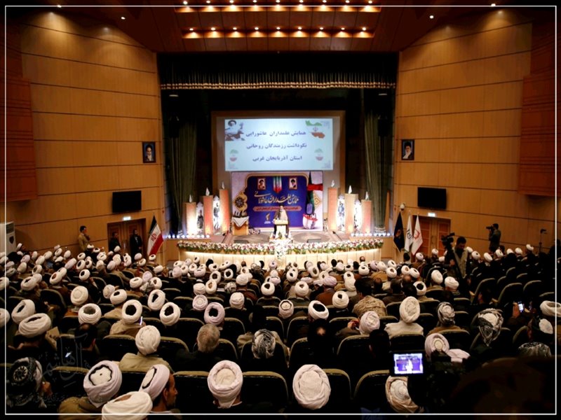 همایش علمداران عاشورایی در ارومیه