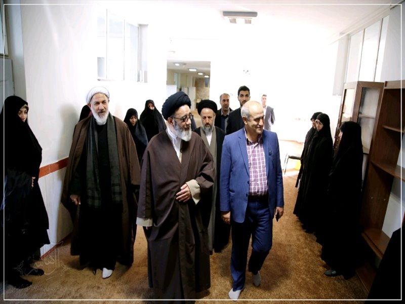 بازدید از مدارس علوم دینی صادقیه و امیرالمومنین(ع) تبریز