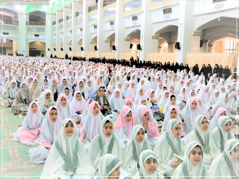 همایش 4000 نفری دانش آموزان حافظ جزء سی ام قرآن کریم