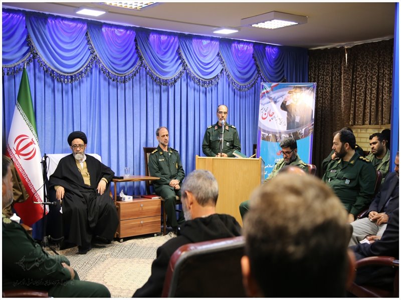 دیدار یگان حفاظت هواپیمایی آذربایجان شرقی با نماینده ولی فقیه در استان