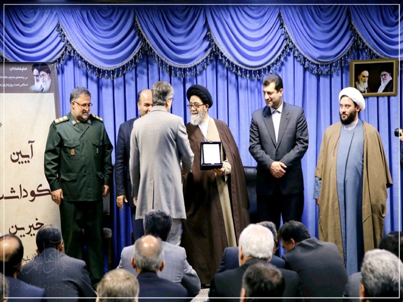 آیین تجلیل از خیرین کمیته امداد امام خمینی(ره) آذربایجان شرقی