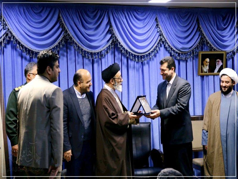 آیین تجلیل از خیرین کمیته امداد امام خمینی(ره) آذربایجان شرقی