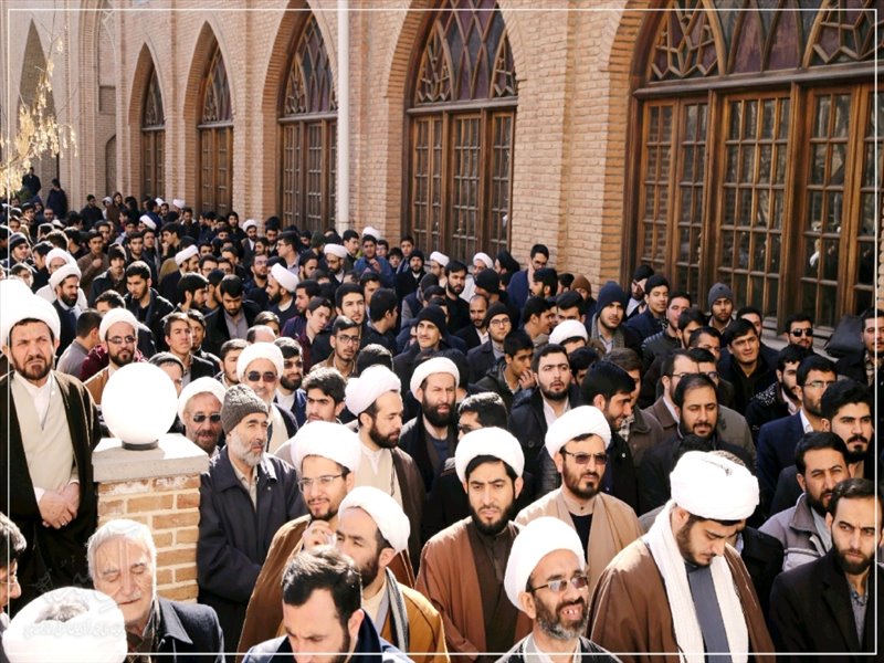 حمایت طلاب، روحانیون و اساتید حوزه‌های علمیه تبریز از بیانیه گام دوم