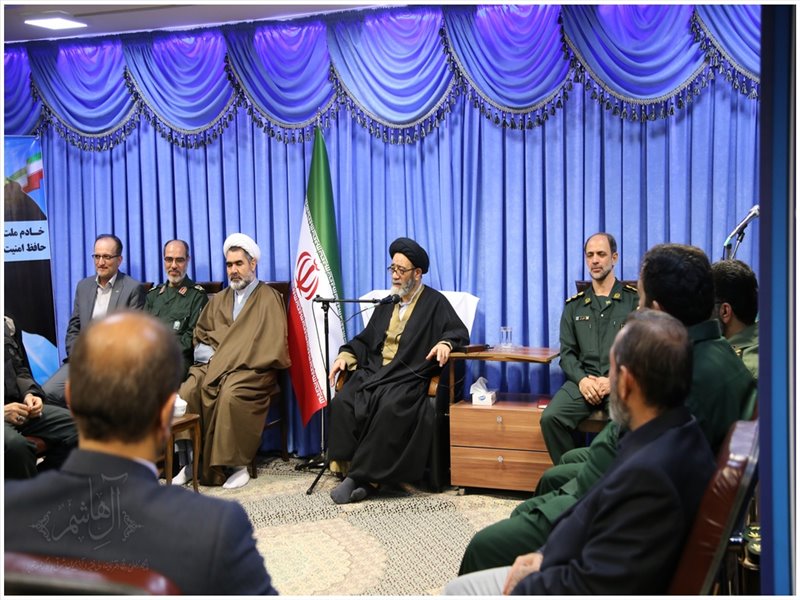 دیدار یگان حفاظت هواپیمایی آذربایجان شرقی با نماینده ولی فقیه در استان