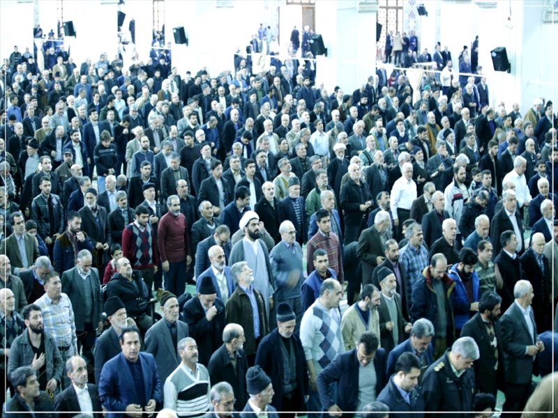 تصاویر آخرین نماز جمعه تبریز در سال ۹۷