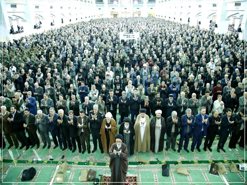 تصاویر آخرین نماز جمعه تبریز در سال ۹۷