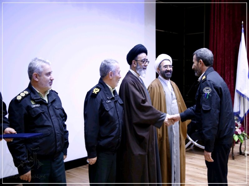 اولین دوره استانداردسازی و تعالی رفتار پرسنل نیروی انتظامی استان