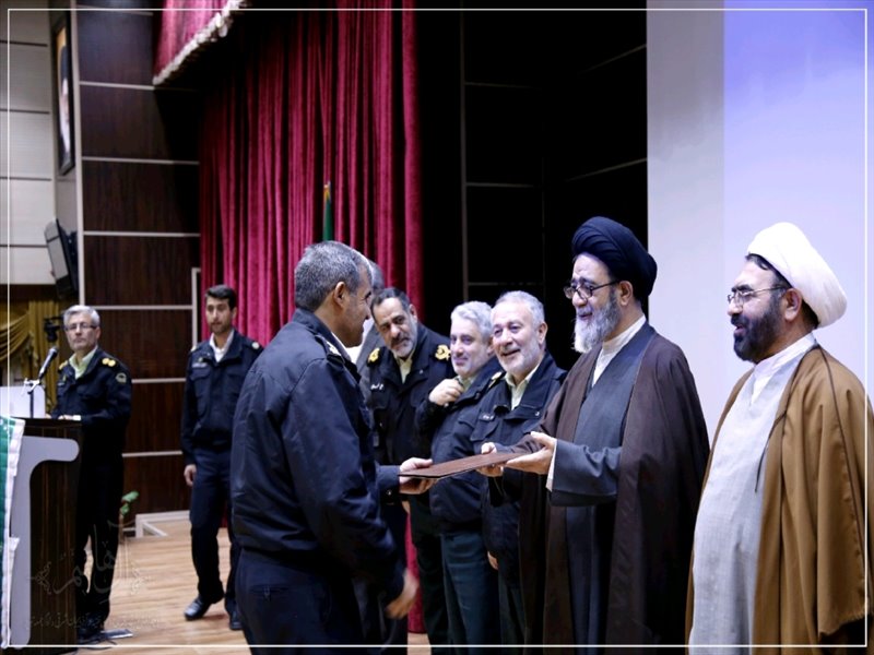 اولین دوره استانداردسازی و تعالی رفتار پرسنل نیروی انتظامی استان