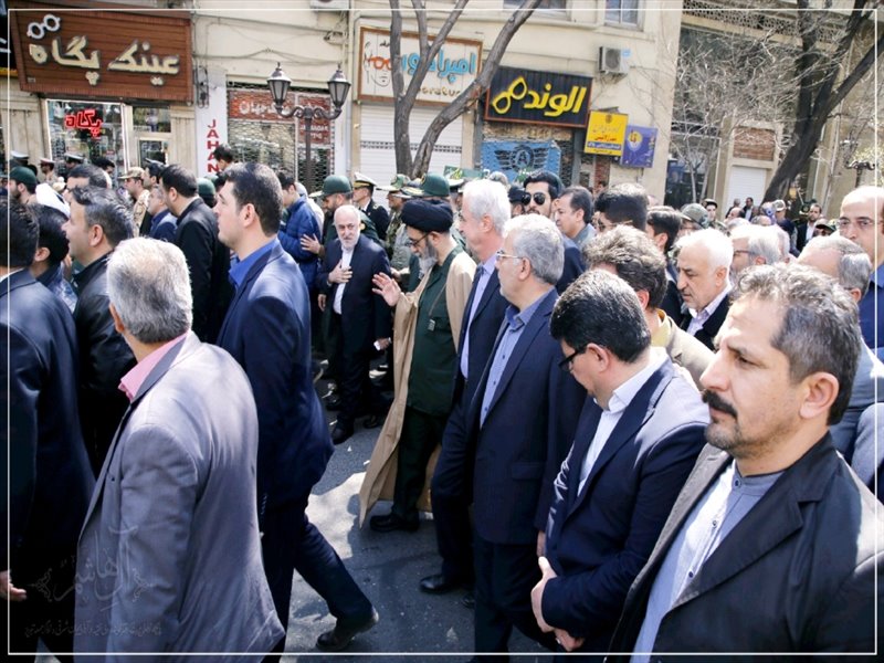 راهپیمایی نمازگزاران تبریزی در محکومیت تحریم سپاه