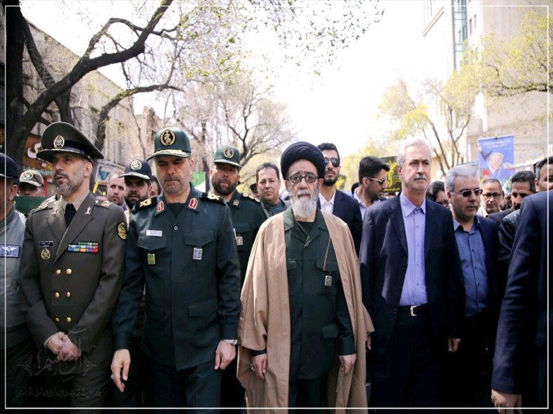 راهپیمایی نمازگزاران تبریزی در محکومیت تحریم سپاه