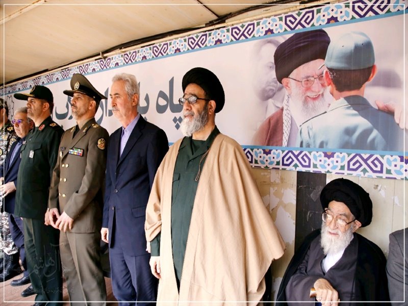 راهپیمایی نمازگزاران تبریزی در محکومیت تحریم سپاه