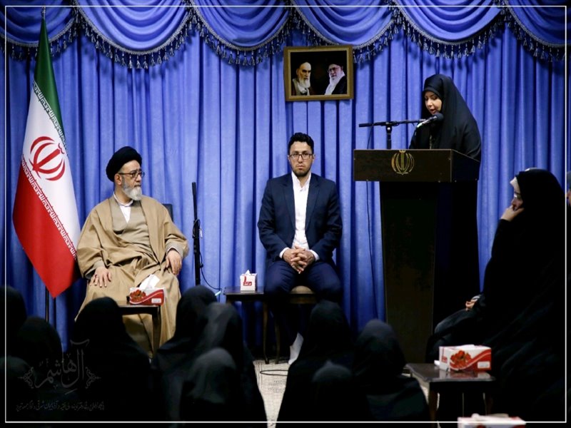 دیدار بانوان فرهیخته استان با امام جمعه تبریز