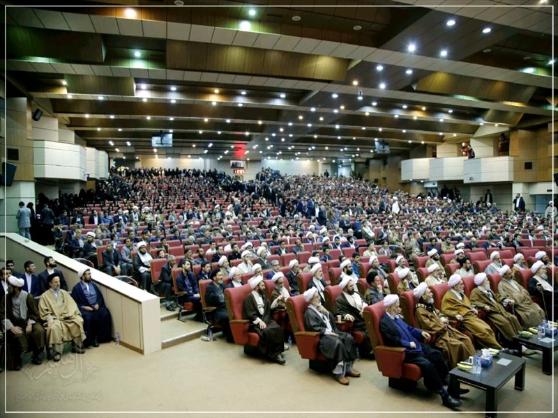 عمامه گذاری طلاب استان آذربایجان شرقی