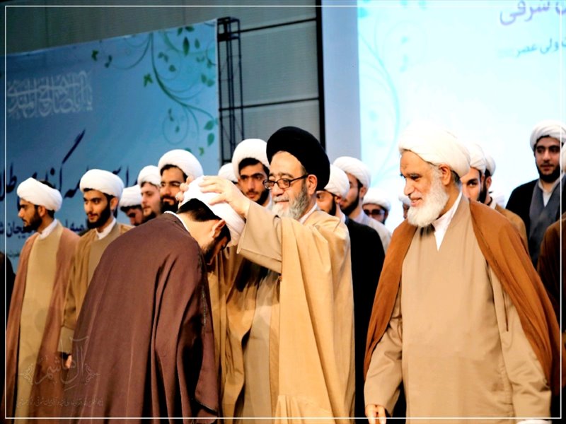 عمامه گذاری طلاب استان آذربایجان شرقی