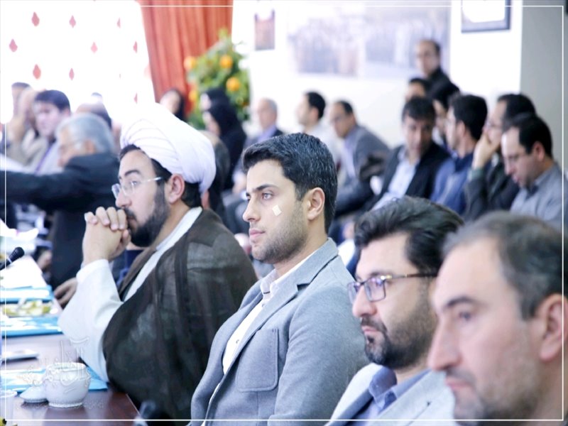 تجلیل از اساتید نمونه دانشگاه صنعتی سهند