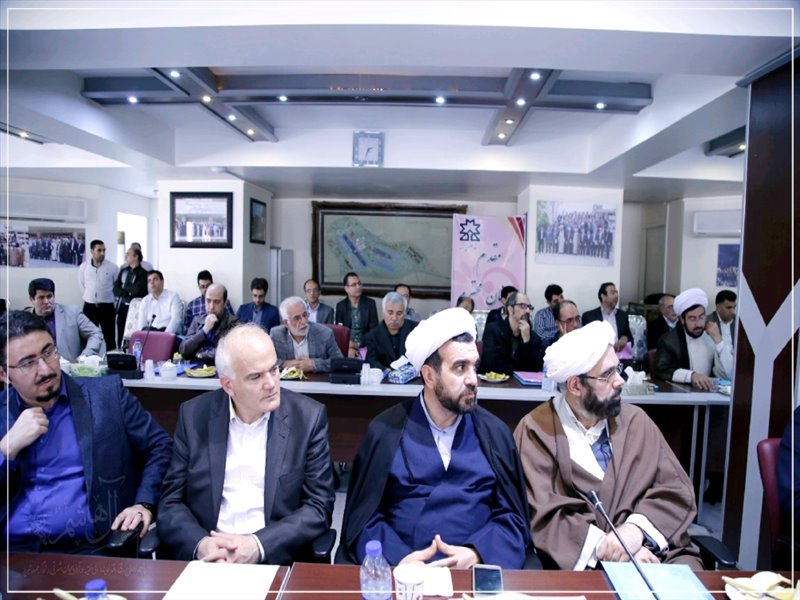 تجلیل از اساتید نمونه دانشگاه صنعتی سهند