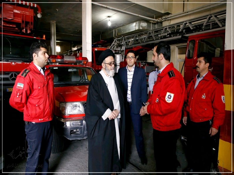 تقدیر از آتش نشانان در اطفای حریق بازار تبریز