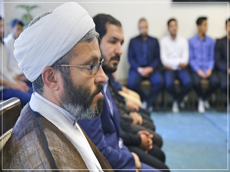 دیدار دانشجویان بسیجی دانشگاه فرهنگیان با امام جمعه تبریز
