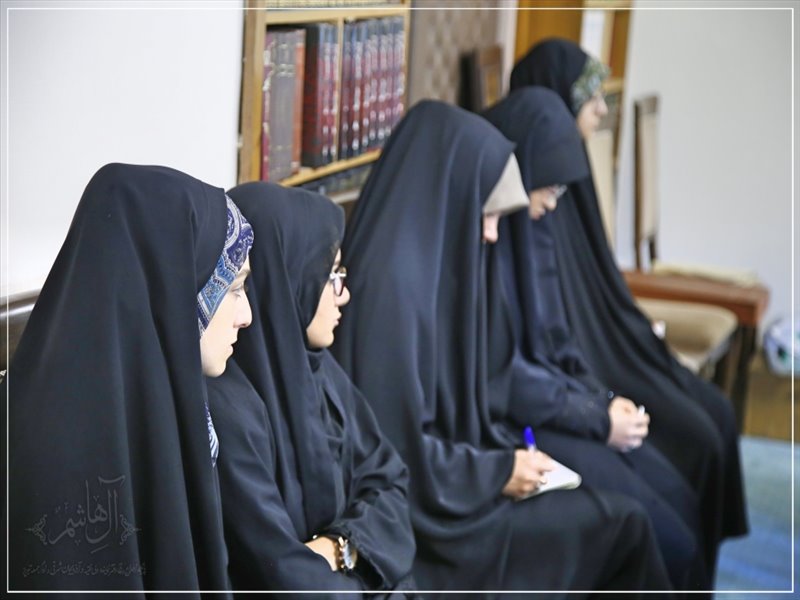 دیدار دانشجویان بسیجی دانشگاه فرهنگیان با امام جمعه تبریز