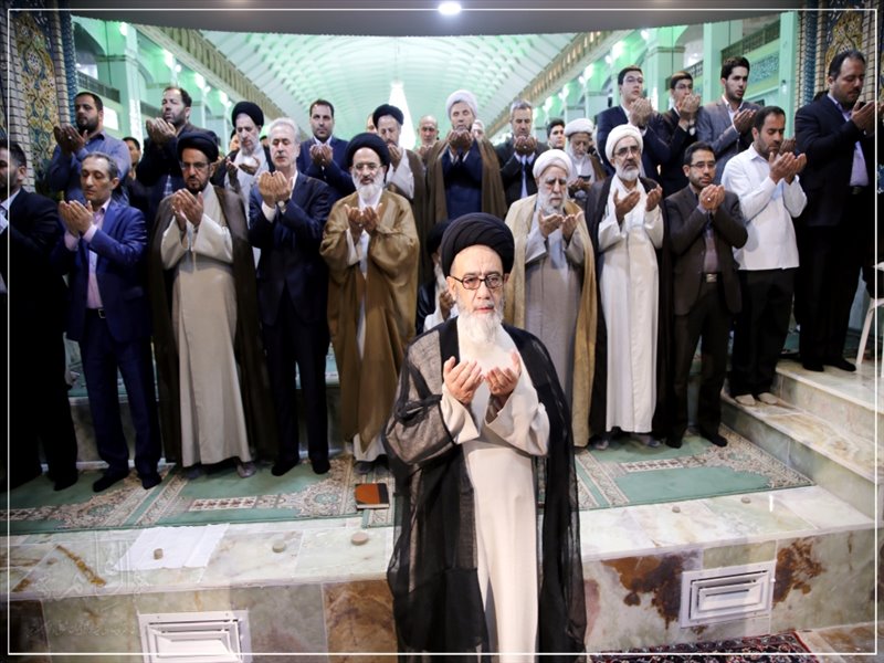 اقامه نماز عید سعید فطر به امامت امام جمعه تبریز